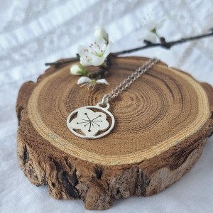 collier argent fleur