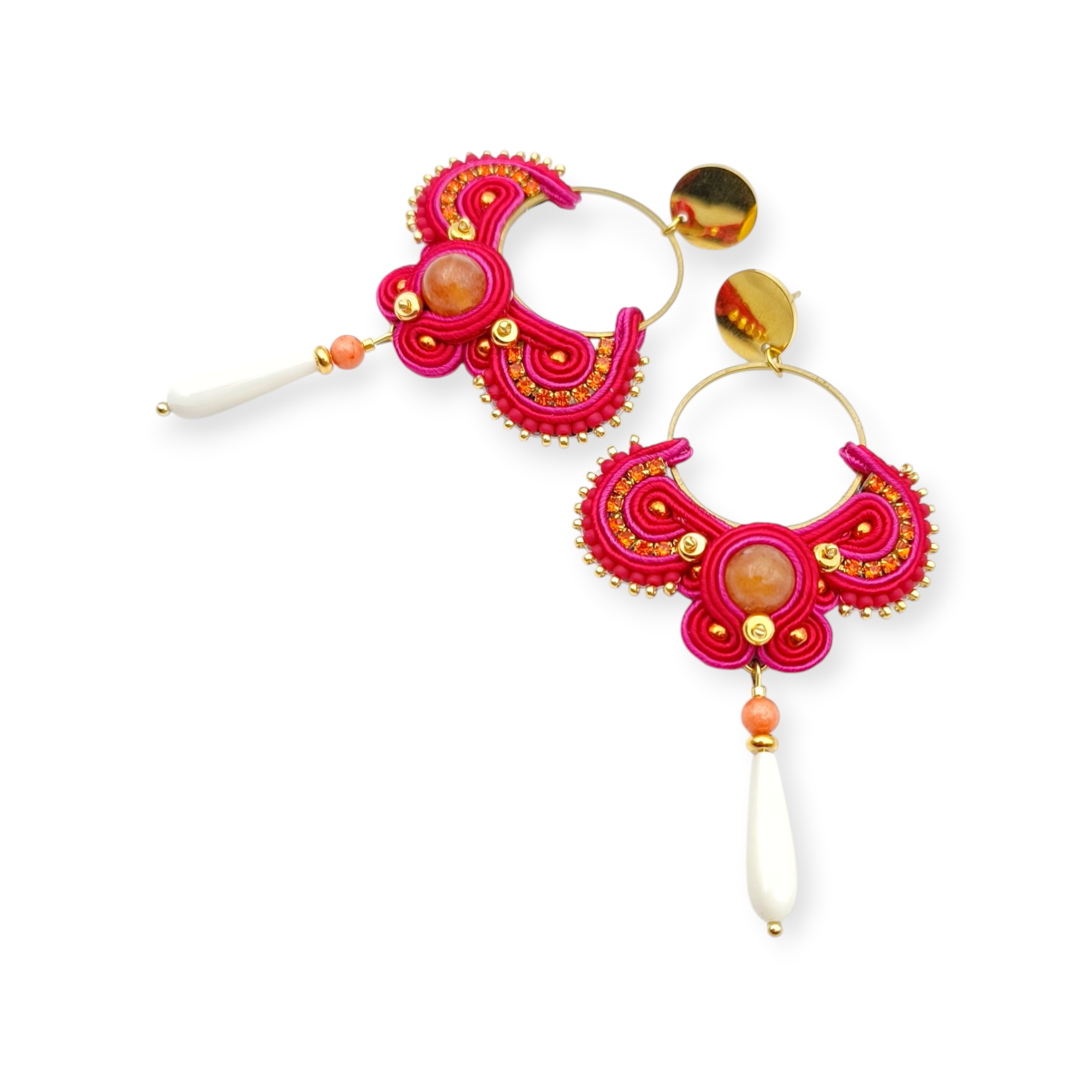 Boucles d' oreilles. Modèle Daïa