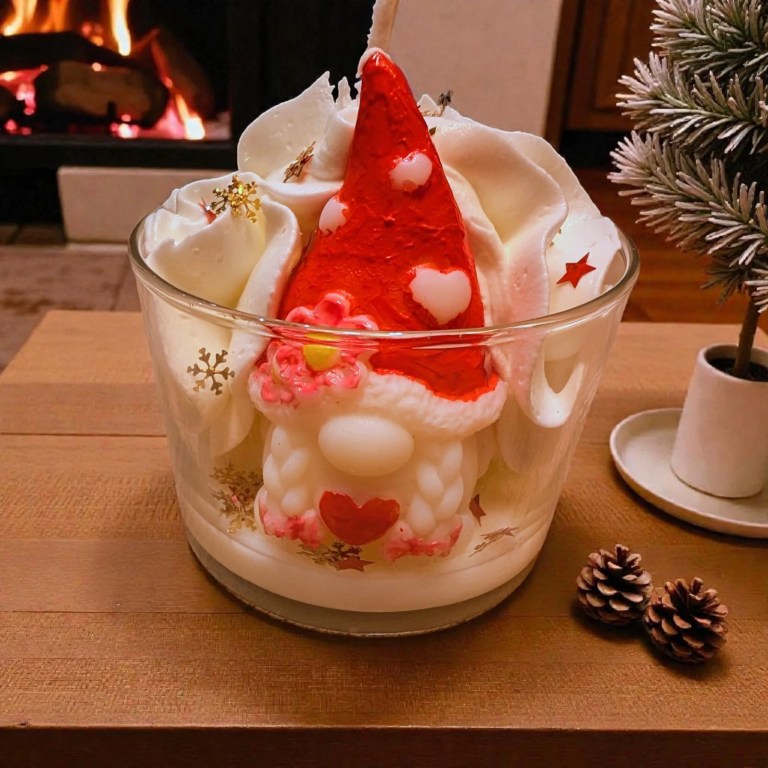 bougie parfumée gnome de noël