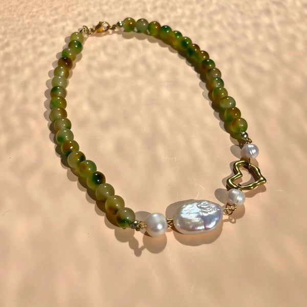 collier en agate verte dégradée et erles de culture, coeur en acier inoxydable