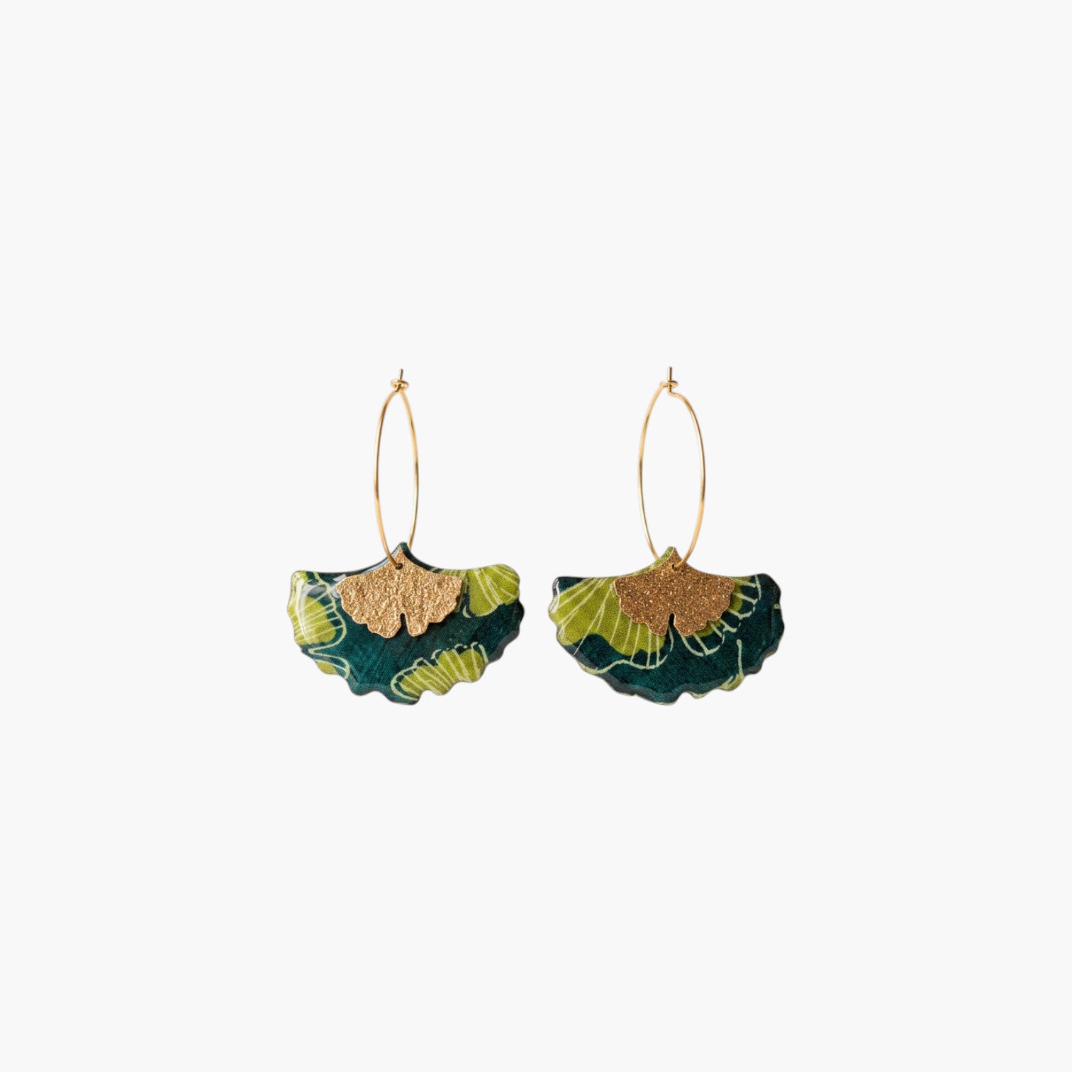 Boucles d'Oreilles Gingko — Papier Indien Vert & Or · Breloque Laiton · Anneau Acier Inoxydable