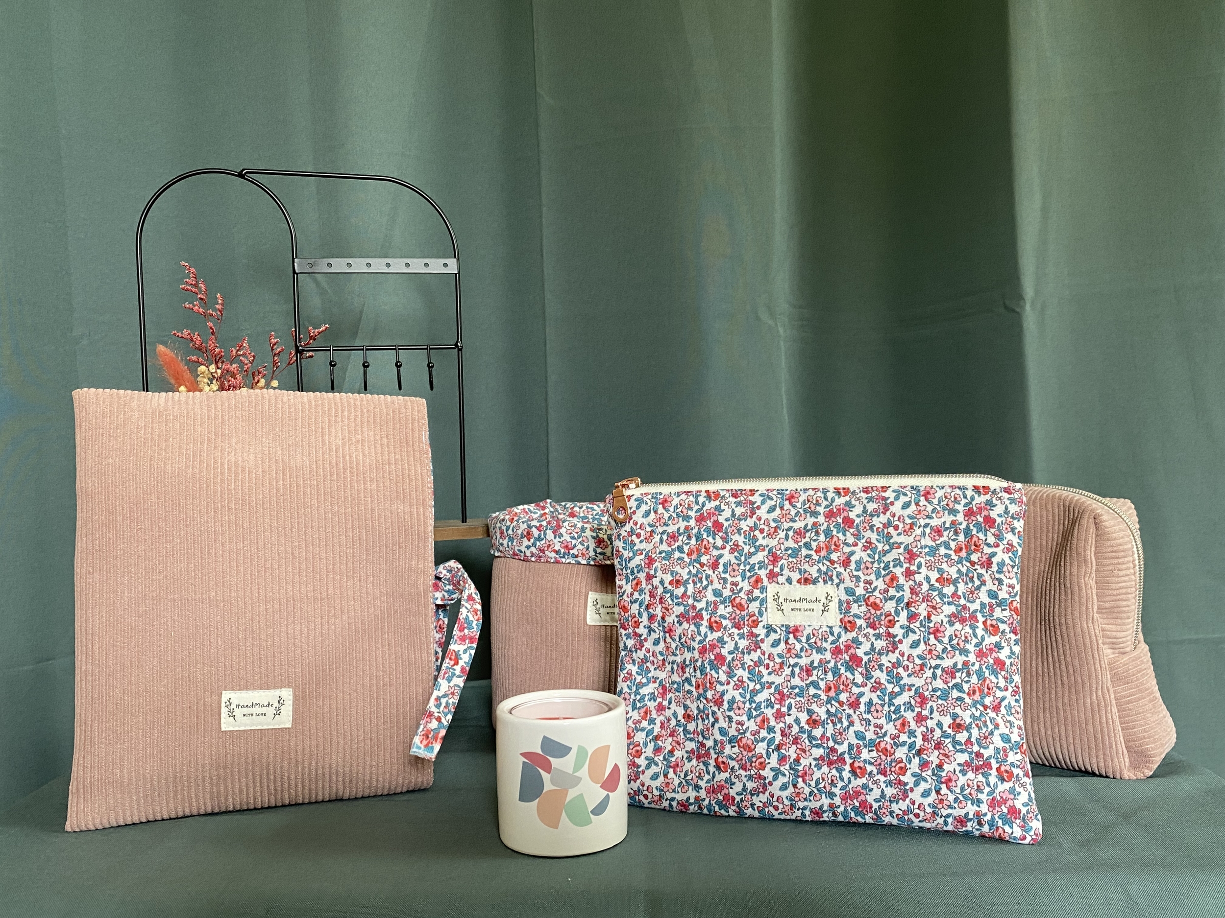 Accessoires textiles faits main – Atelier Pastel Couture