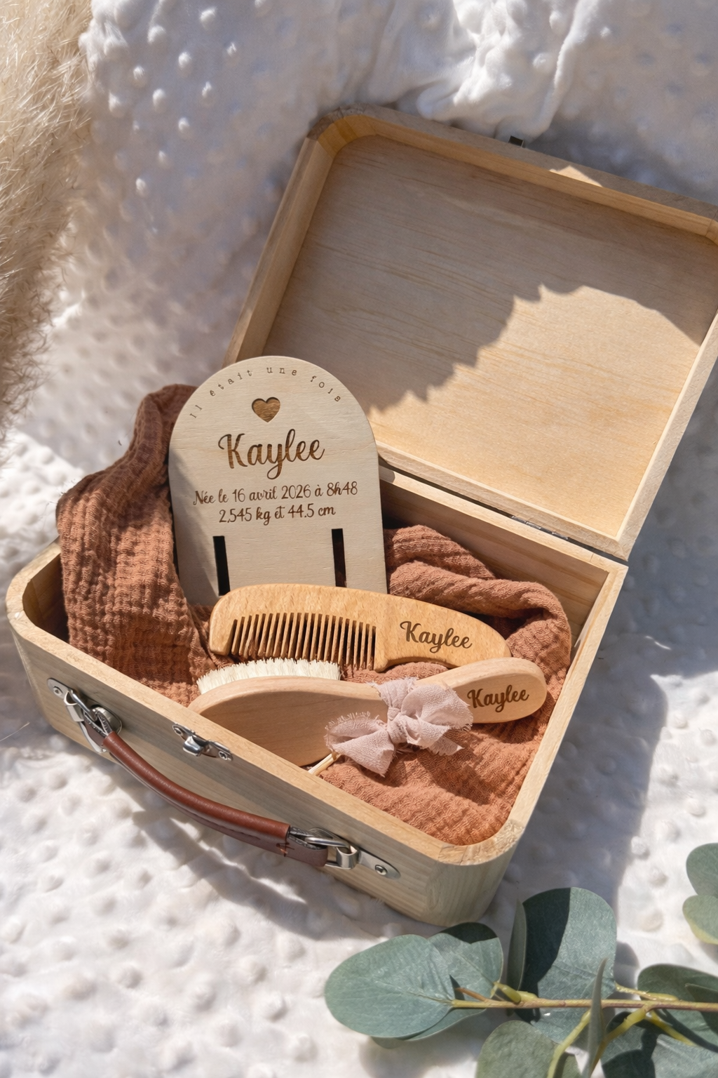 Coffret de naissance personnalisé en bois