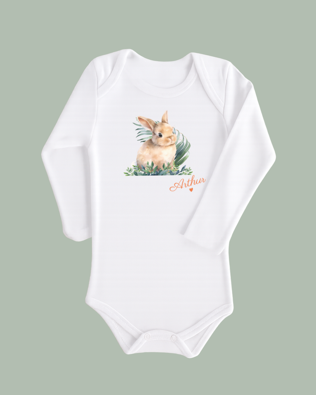 Body bébé blanc manches longues lapin dans l'herbe
