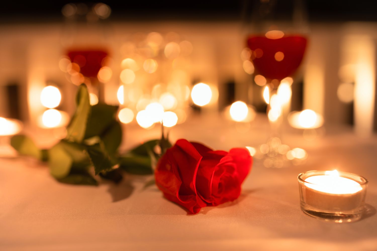 Bougie romantique : pourquoi sa lumière crée l'ambiance